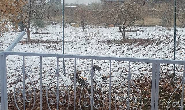 Şanlıurfa’da Kar Yağışı Etkili Oluyor