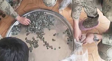 Şanlıurfa’da Tarihi Eser Operasyonu: 2 Bin 638 Sikke Ele Geçirildi