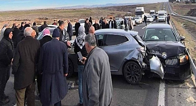 Viranşehir Yolunda Zincirleme Kaza! 