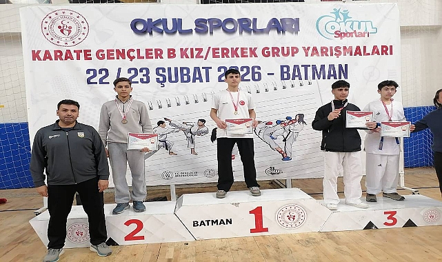 Batman’da Yarı Final Heyecanı: Şanlıurfalı Sporcular Madalyalarla Döndü