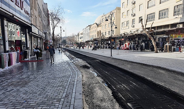 Divanyolu Yayalaştırma Projesinde Asfalt Öncesi Zemin Çalışması Yapılıyor