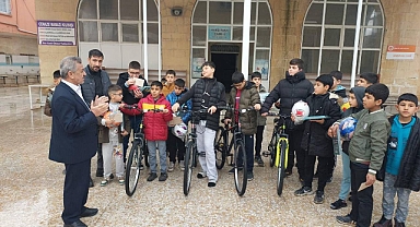 Gençler Camilerde Buluştu