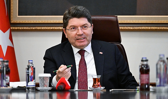 Görevden Alınan Adalet Bakanı Yılmaz Tunç’tan Açıklama