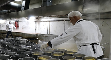 Haliliye’de Ramazan Bereketi: Aşevinden Evlere İftar