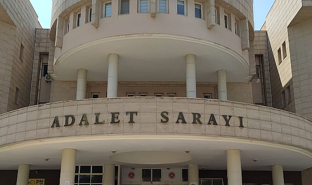 Şanlıurfa Adliyesinde Kavga! Bir Kişi Yaralandı