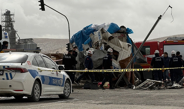 Şanlıurfa'da Feci Kaza! Ölü Ve Yaralılar Var