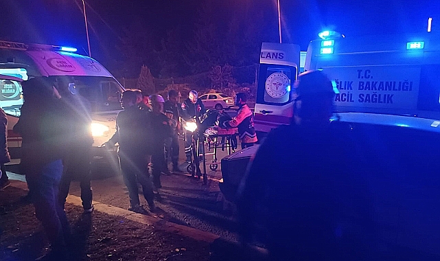 Şanlıurfa’da Kamyonet Şarampole Yuvarlandı: 3 Yaralı