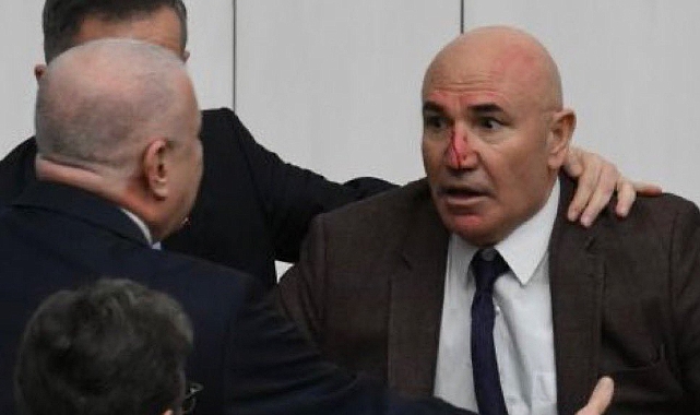 TBMM’de AK Parti ve CHP Milletvekilleri Arasında Kavga: Mahmut Tanal Yaralandı