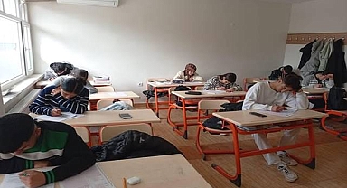 Viranşehir’de Gençlere Büyük Destek: Eğitime 24 Denemelik Katkı