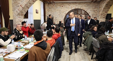 Başkan Gülpınar, Engelli Bireylerle Gönül Sofrasında