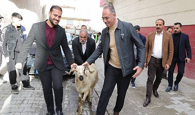 Eyyübiye'de 400 Aileye Kurbanlık Sürprizi