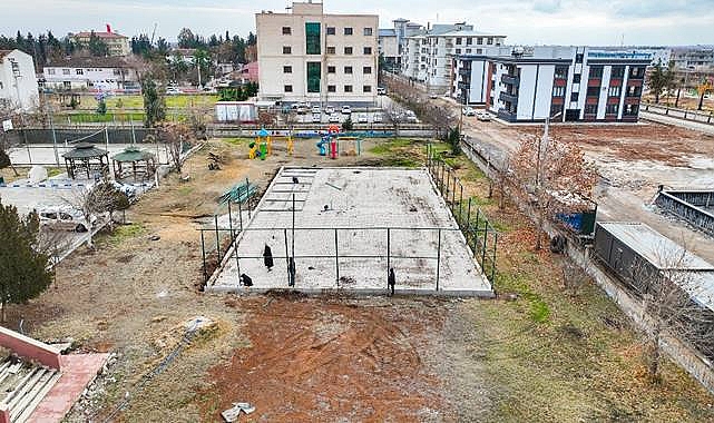 Harran'da Her Mahalleye Voleybol Ve Basketbol Sahası Kazandırılıyor