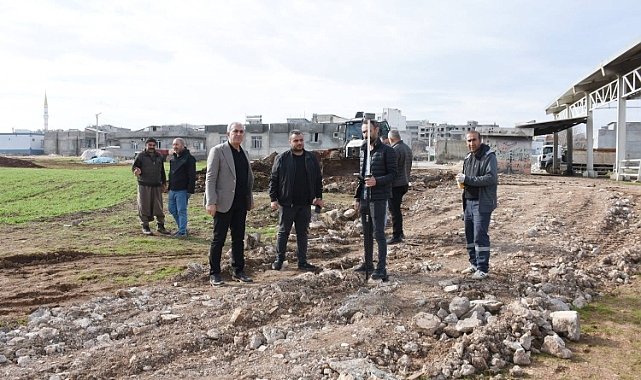 Hilvan Belediyesi Salı Pazarı Çevresinde Yol Çalışmalarına Başlıyor