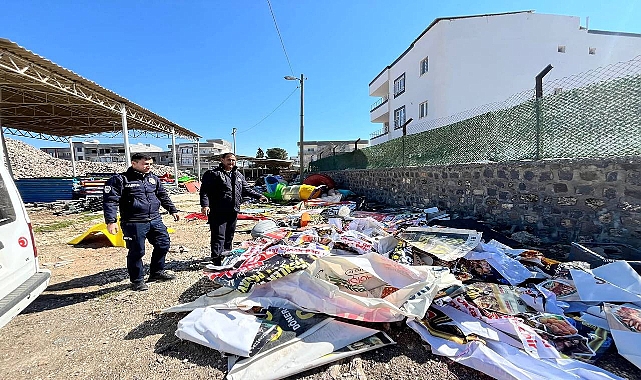 Kent Estetiğini Bozan İzinsiz Afişler Kaldırıldı