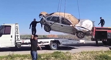 Şanlıurfa-Akçakale Yolunda Otomobil Tahliye Kanalına Devrildi: Sürücü Yaralandı