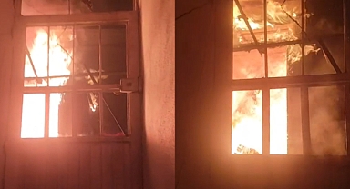 Şanlıurfa'da iki katlı evde yangın paniğe yol açtı