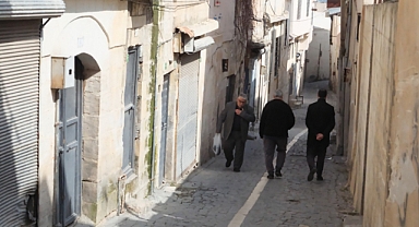 Şanlıurfa’da Tarihi Sokaklar Büyükşehir İle Aydınlatılacak
