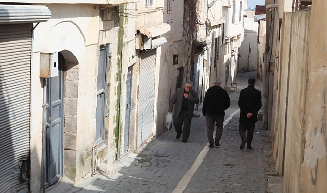 Şanlıurfa’da Tarihi Sokaklar Büyükşehir İle Aydınlatılacak