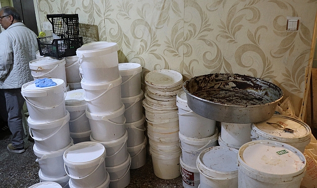 Urfa’da Tonlarca Bozuk Gıda Ele Geçirildi! 