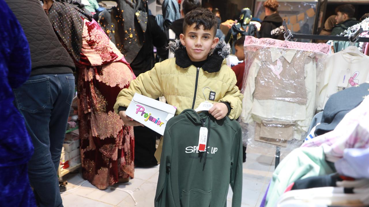 Mahmut Özyavuz Yetim Çocukları Sevindirdi