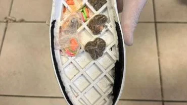 Şanlıurfa’da Ayakkabı İçinde Uyuşturucu Ele Geçirildi