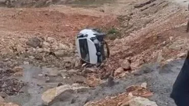 Urfa’da Feci Kaza! Araç Şarampole Devrildi