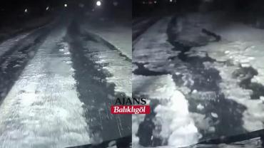 Viranşehir-Diyarbakır Yolunda Dolu: Araçlar Yolda Kaldı