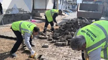 Viranşehir’de Yağışların Ardından Yollar Yenileniyor