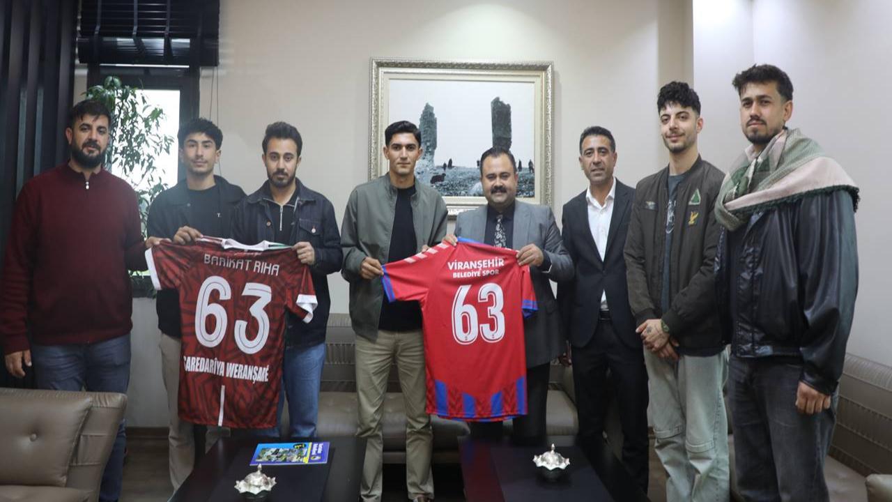 Amedspor Barikat Rıha Taraftar Grubu’ndan Eş Başkan İnan’a Ziyaret