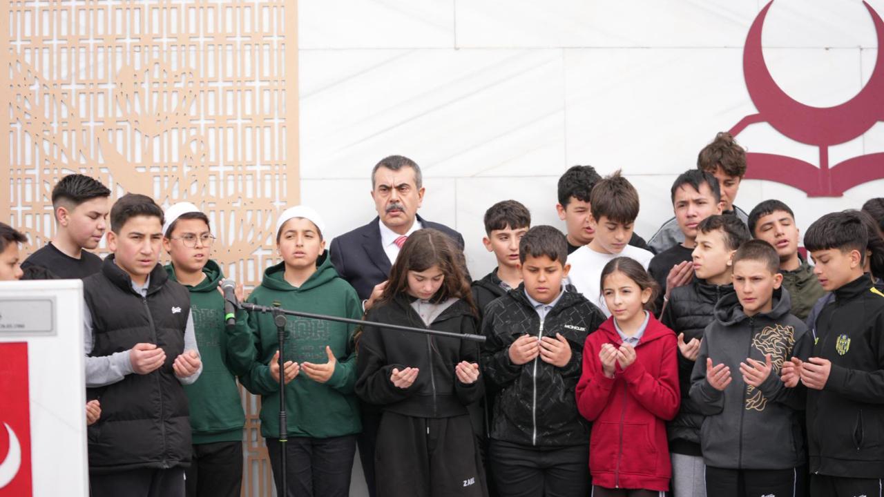 Bakan Yusuf Tekin’den Şanlıurfa ve Maraş Açıklaması
