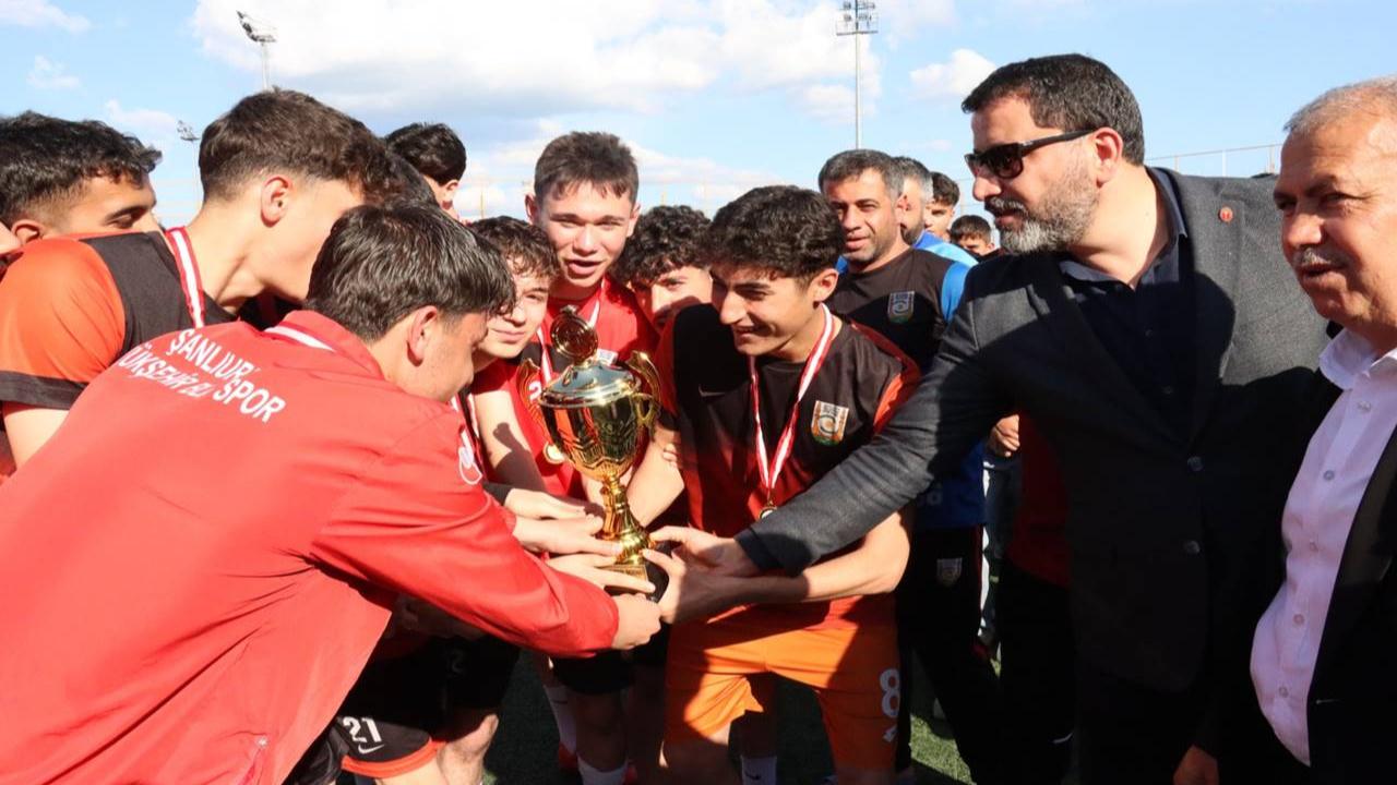 Büyükşehir Belediyespor’dan 3 Kategoride Şampiyonluk