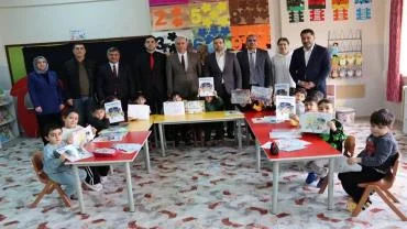 Büyükşehir’den Kütüphaneler Haftasında Kitap Okuma Etkinliği