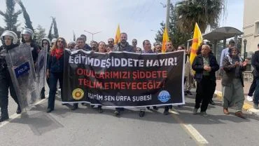 Eğitim Sen Eğitimde Şiddet Olaylarına Karşı Yürüdü