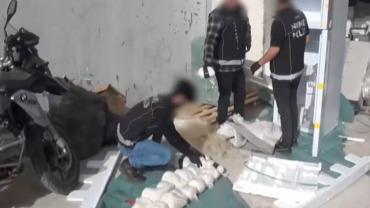 Emniyetten Dev Operasyon! Buzdolabında Ele Geçirildi