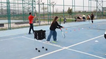 Eyyübiye Belediyesi’nden Ücretsiz Tenis Kursu