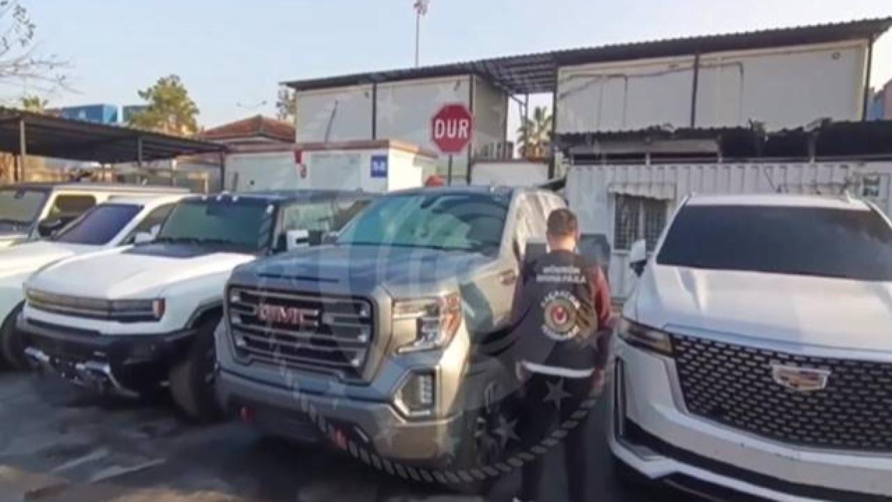 Gümrüklerde 233 Kaçak Araç Ele Geçirildi