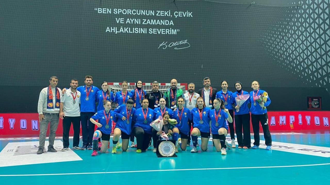 Güneşin çocukları 1. Lig’e yükseldi