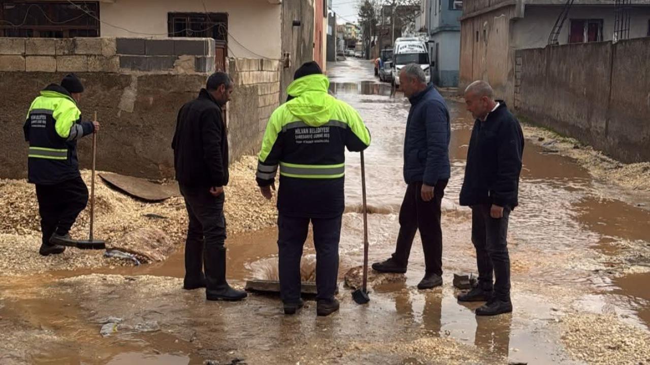 Hilvan'da Sağanak Yağış Uyarısı: Ekipler Teyakkuzda