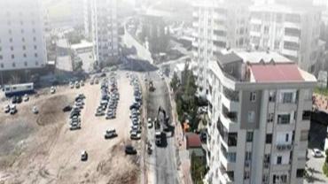 Şanlıurfa’da Mustafa Direkli Caddesi Trafiğe Kapatıldı