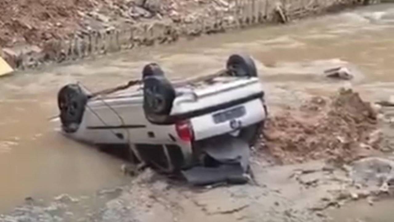 Şanlıurfa’da Otomobil Dereye Düştü!