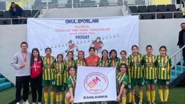 Şehit Mustafa Direkli Ortaokulu Kız Futbol Takımı Finalde!