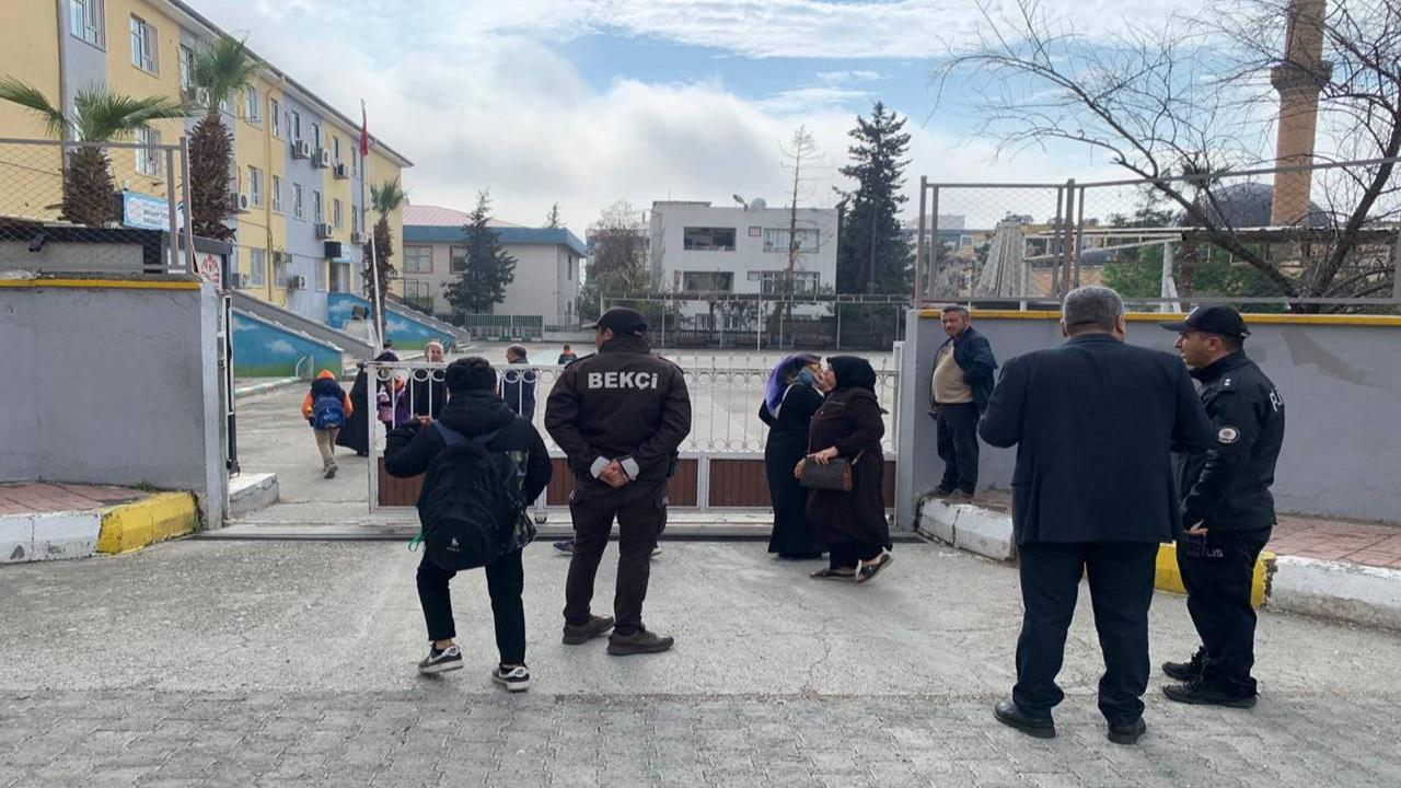 Urfa’da Sabah Saatlerinde Okullarda Yoğun Güvenlik Önlemi!