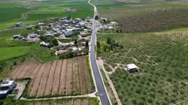 Şanlıurfa’da 14 Kilometrelik Grup Yolunda Asfalt Seferberliği Sürüyor