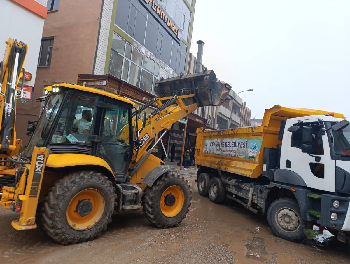 Eyyübiye'de Selin Yaraları Sarılıyor