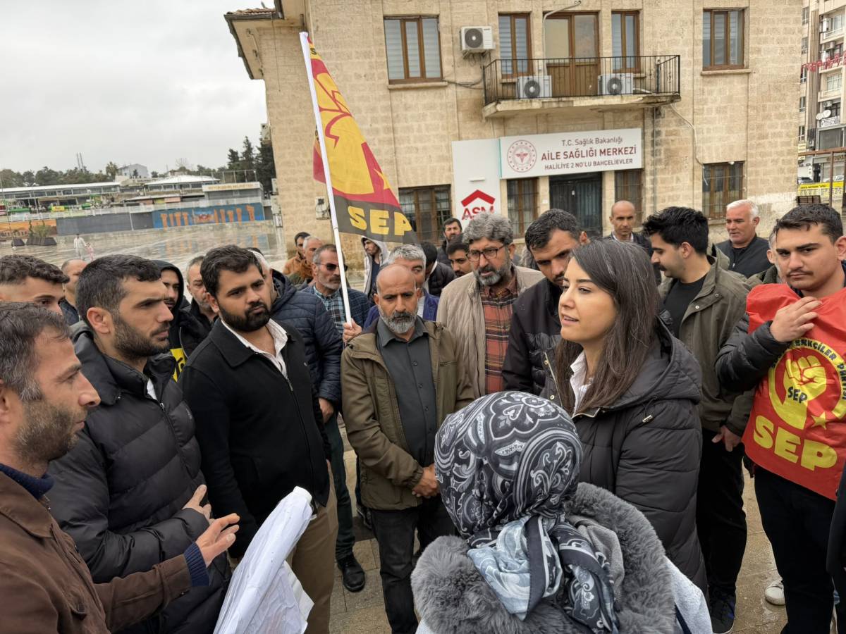 Vekil Dilan Kunt Ayan'dan Mercan İplik İşçilerine Destek