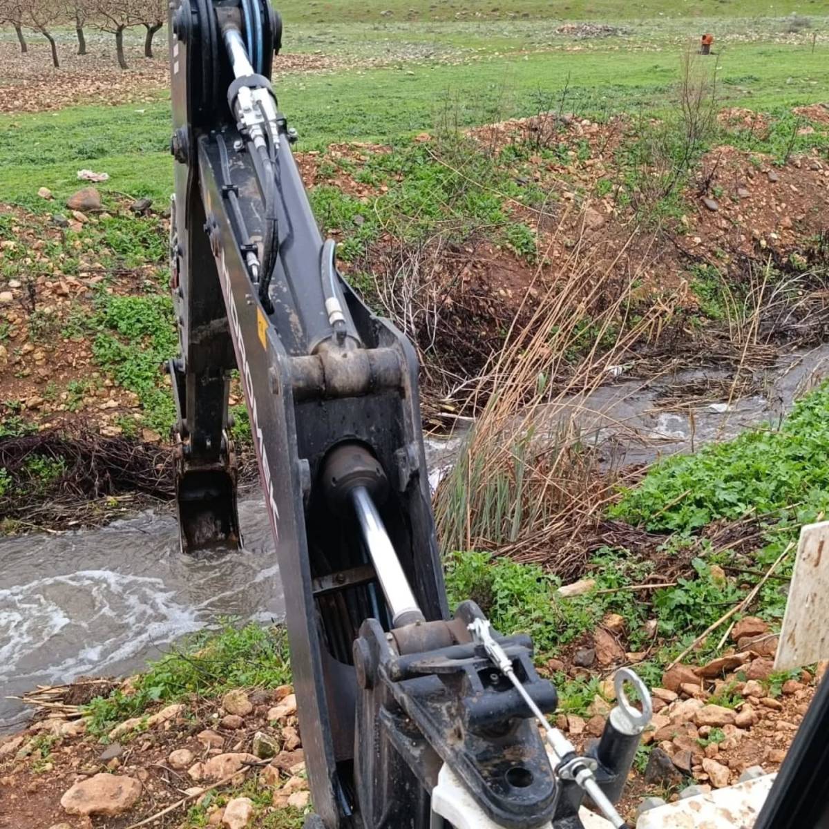 Hilvan’da Sel Alarmı: SUSKİ Ekipleri 7/24 Sahada