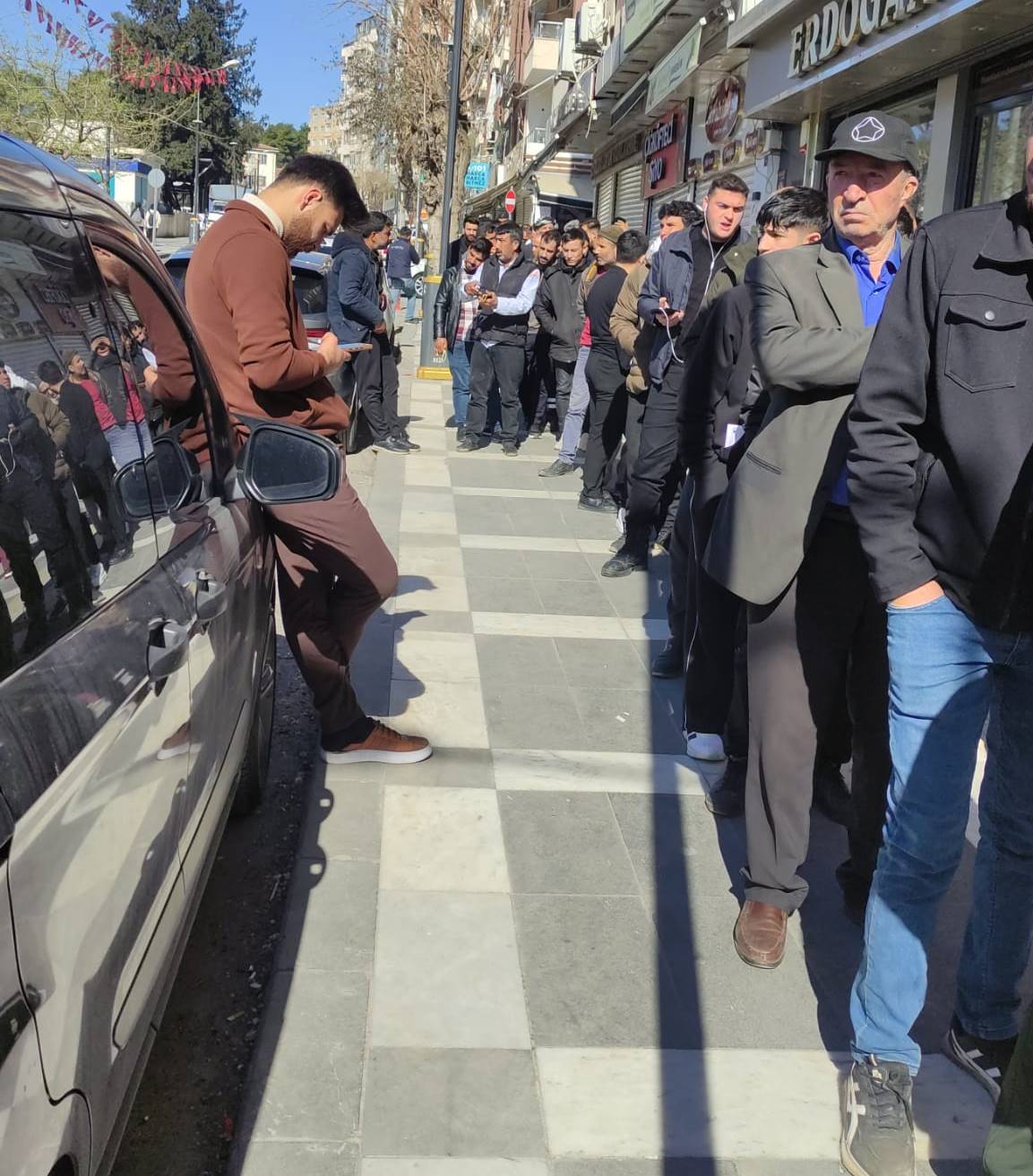 APP Plaka İçin Son Gün Yaklaşıyor: Urfa’da Kuyruklar Uzadı!