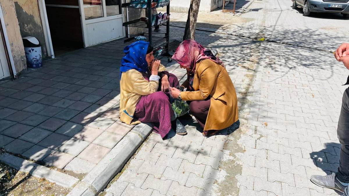 Eş Başkan Garip Yeşil Esnaf ve Vatandaşlarla Buluştu