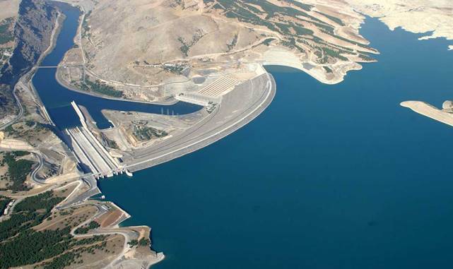 GAP'ın Can Damarı Atatürk Barajı’nda Doluluk %90’ı Aştı