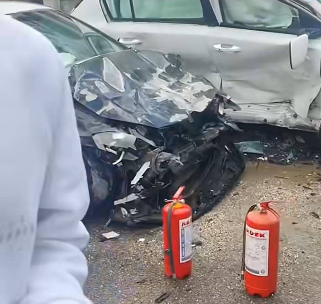 Urfa’da İki Araç Çarpıştı! Çok Sayıda Ekip Sevk Edildi